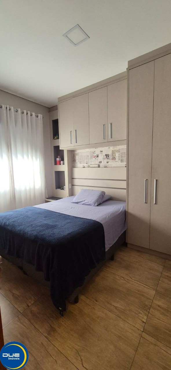 Casa à venda com 3 quartos, 300m² - Foto 43