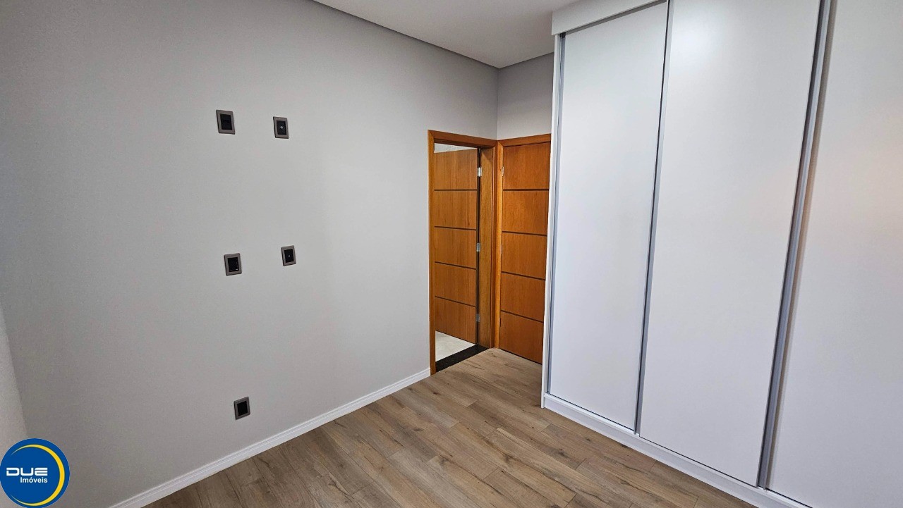 Casa à venda com 3 quartos, 190m² - Foto 9