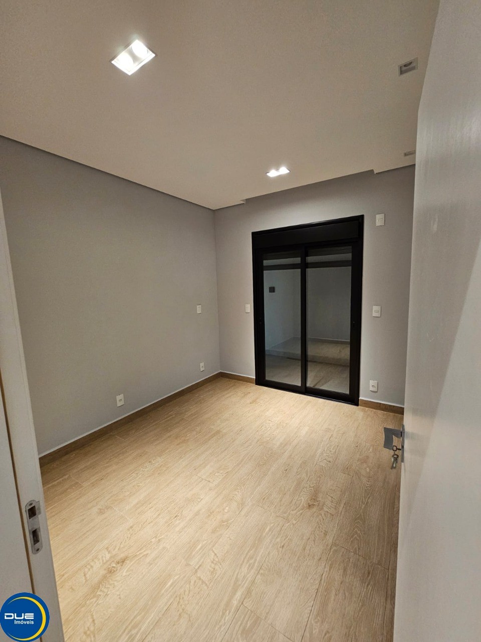 Casa à venda com 3 quartos, 310m² - Foto 19