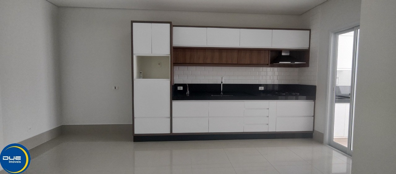 Casa à venda com 3 quartos, 150m² - Foto 2