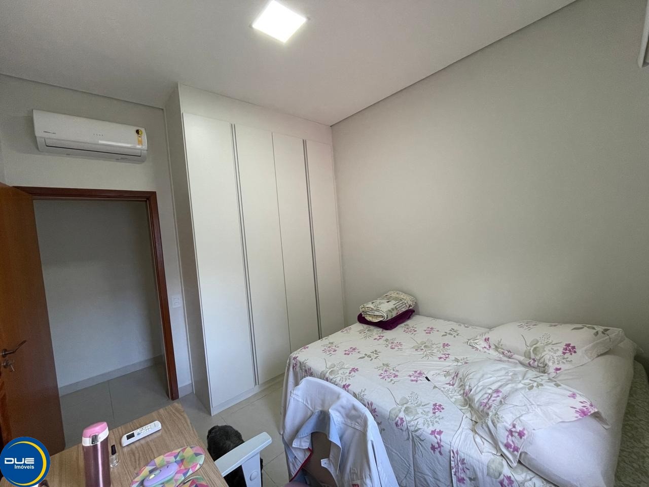 Casa à venda com 3 quartos, 250m² - Foto 19