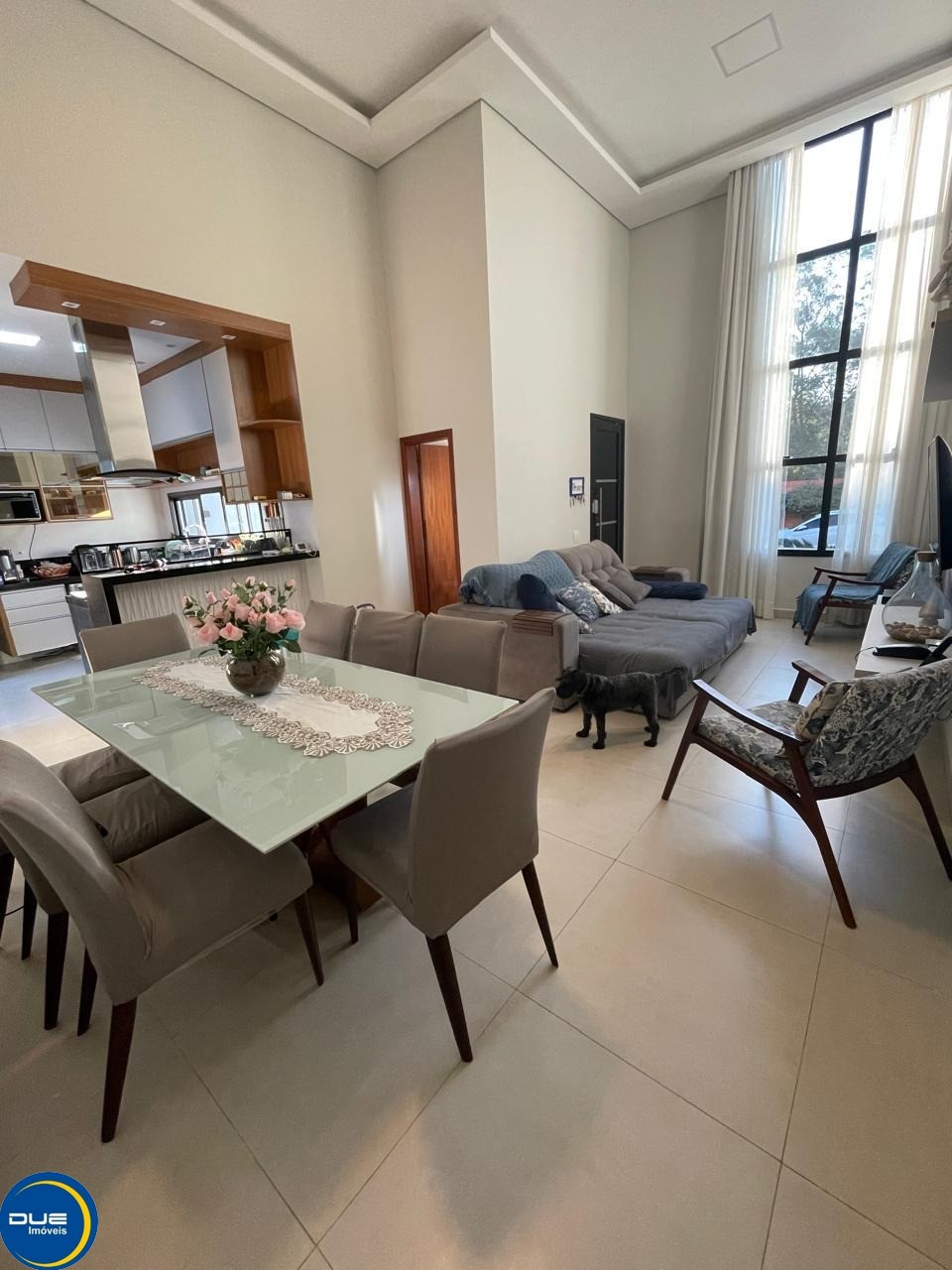 Casa à venda com 3 quartos, 250m² - Foto 6