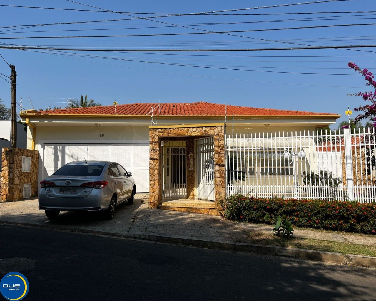 Casa à venda com 4 quartos, 394m² - Foto 2