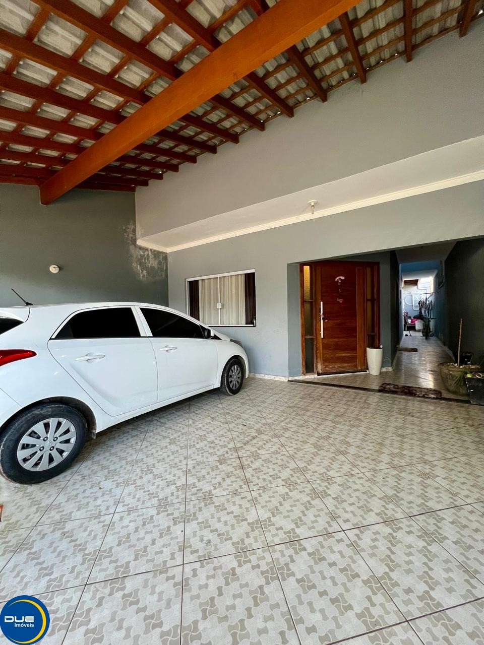 Casa à venda com 3 quartos, 206m² - Foto 2