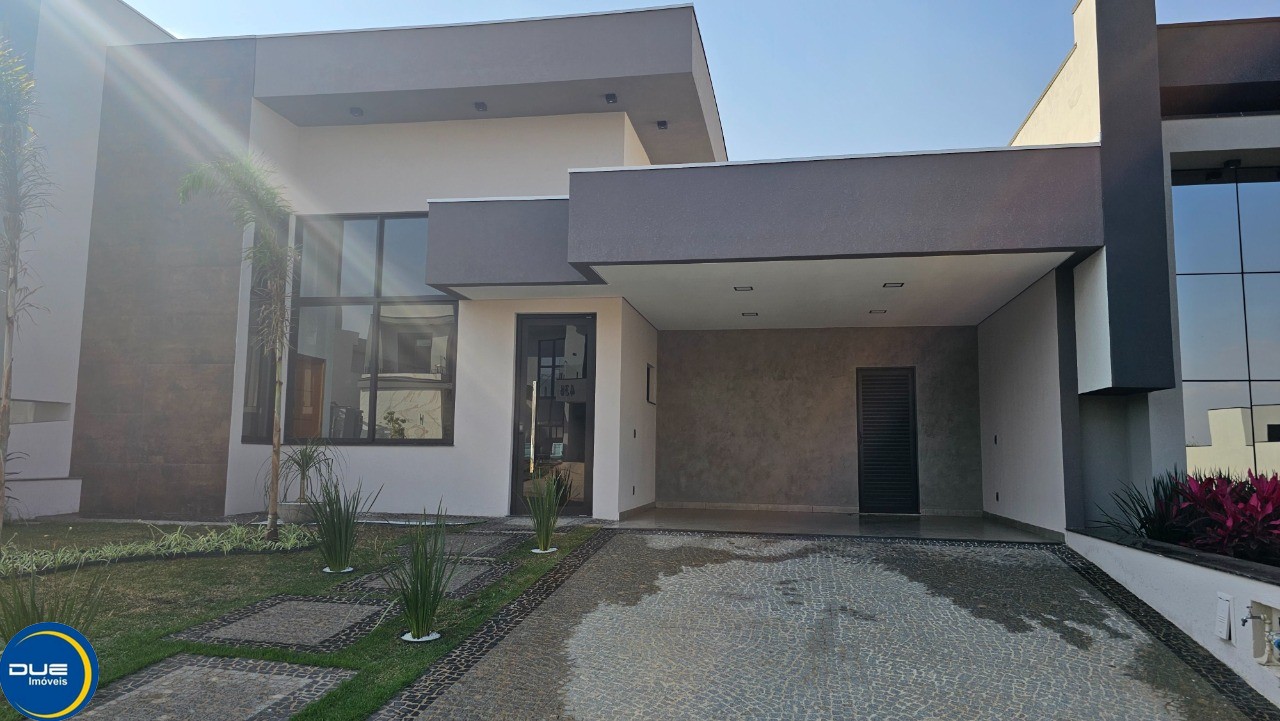 Casa à venda com 3 quartos, 190m² - Foto 2