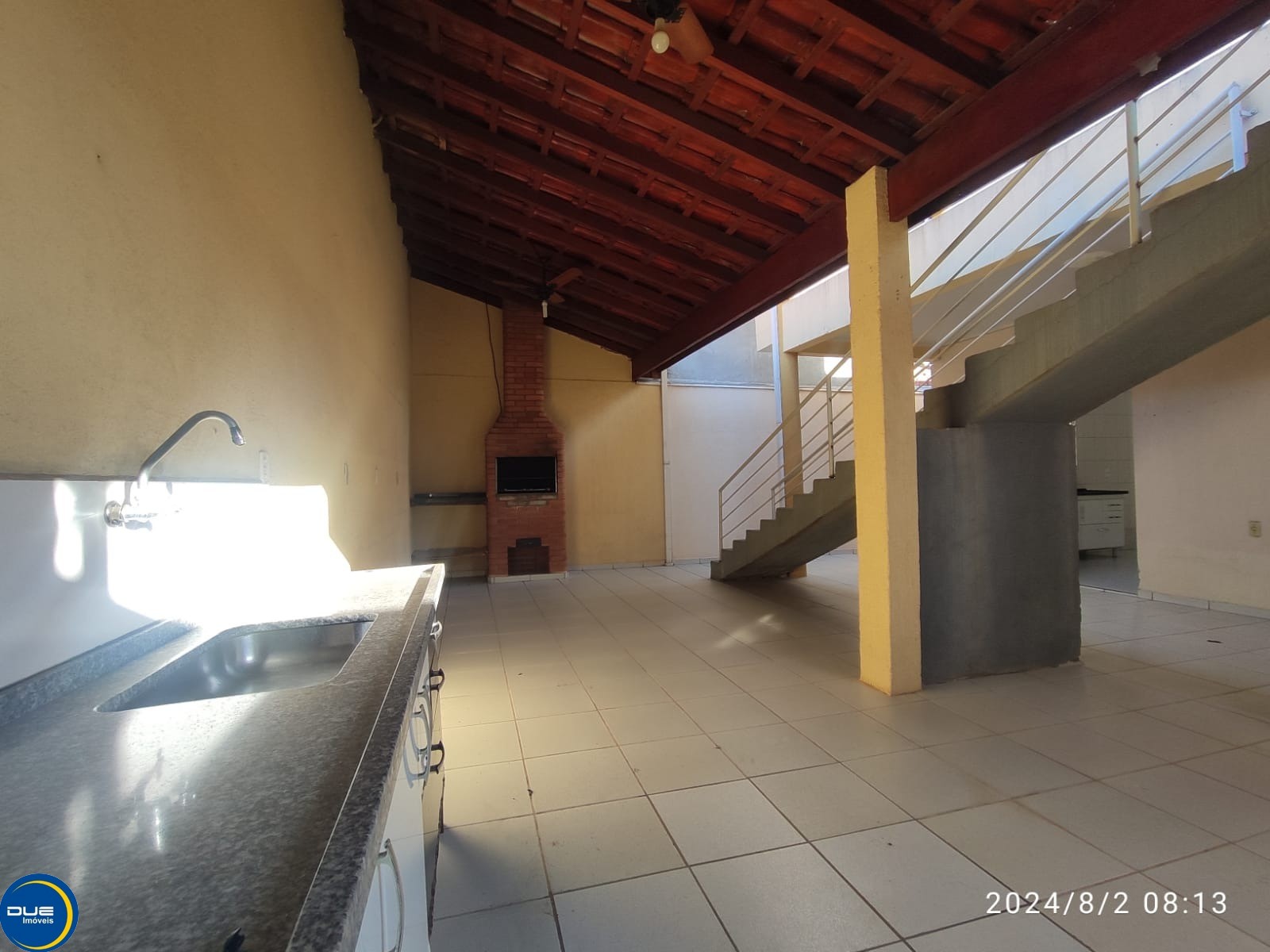 Casa à venda com 3 quartos, 208m² - Foto 14