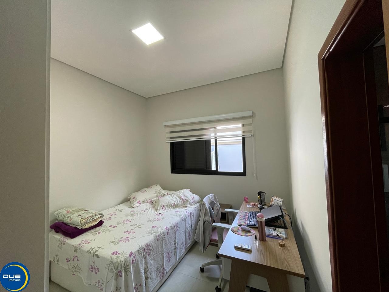 Casa à venda com 3 quartos, 250m² - Foto 18