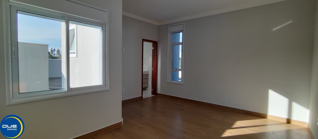 Casa à venda com 4 quartos, 300m² - Foto 28