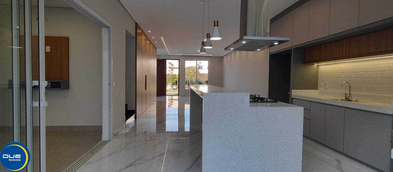 Casa à venda com 4 quartos, 300m² - Foto 20