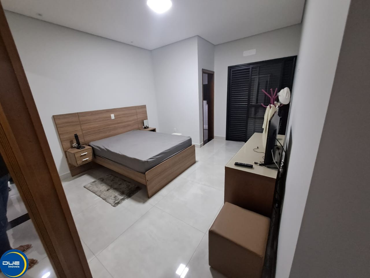 Casa à venda e aluguel com 3 quartos, 150m² - Foto 17