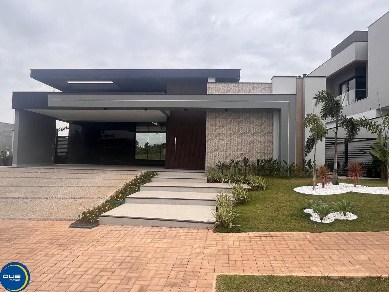 Casa à venda com 4 quartos, 1000m² - Foto 9