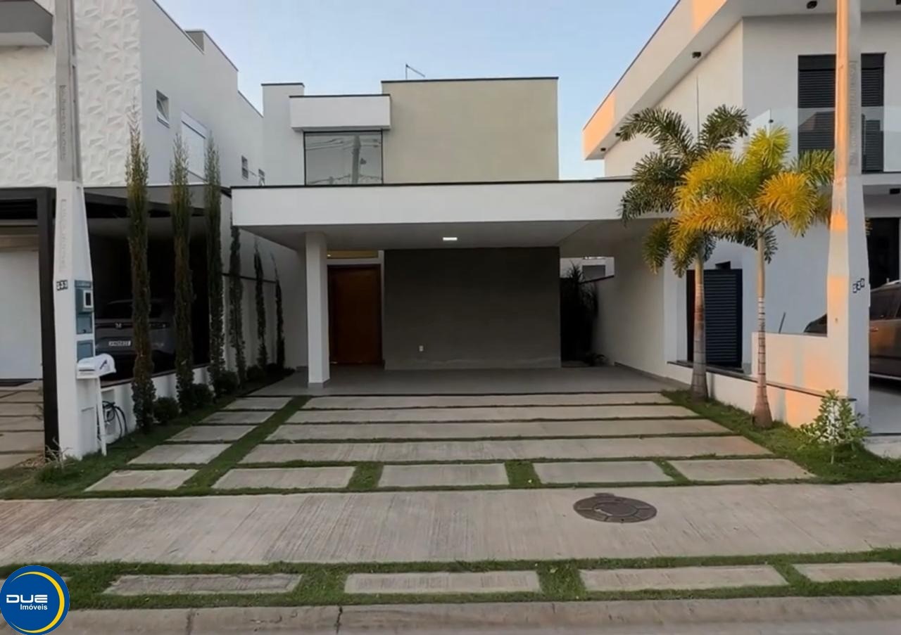 Casa à venda com 3 quartos, 240m² - Foto 1