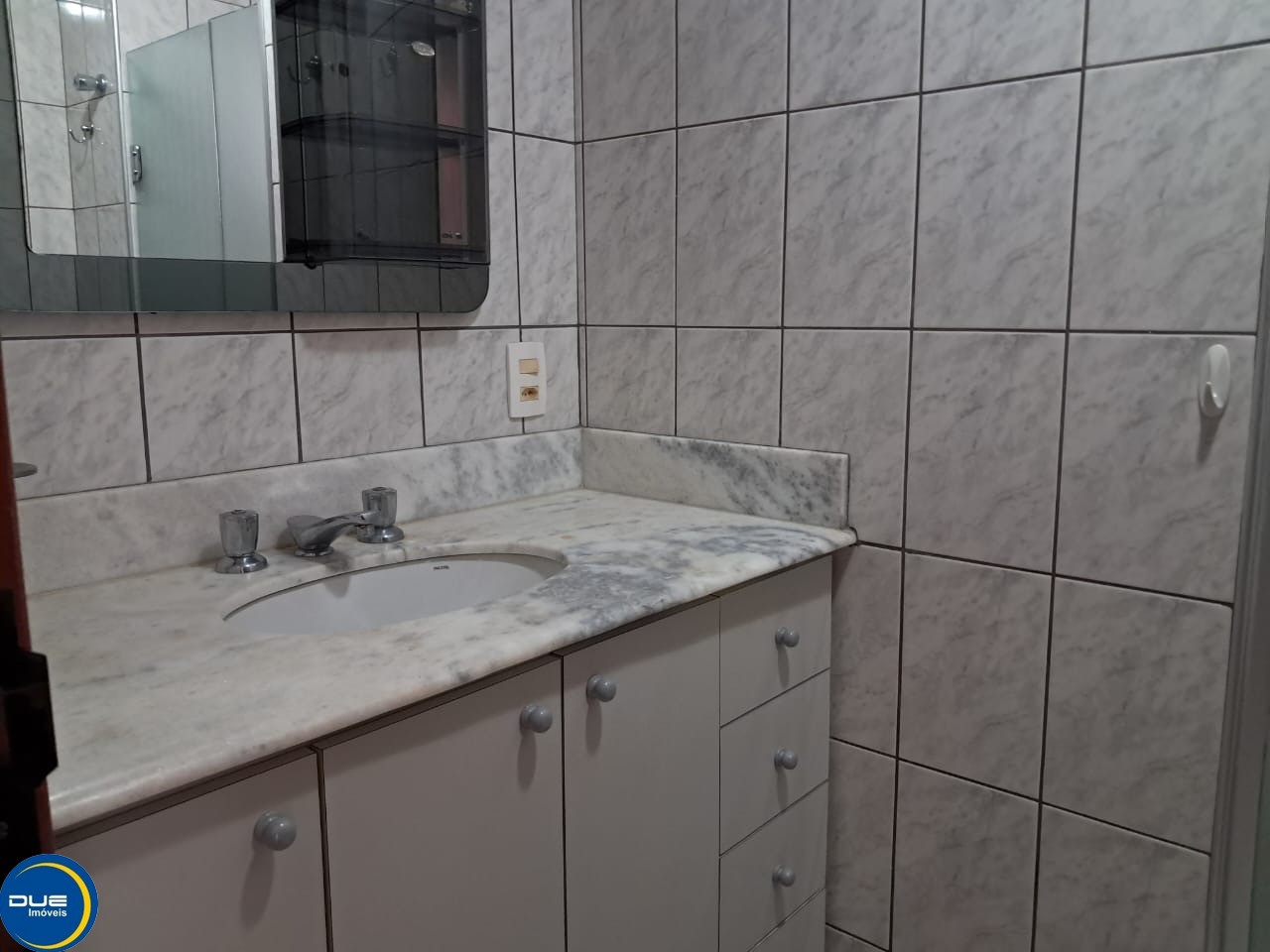 Apartamento para alugar com 3 quartos, 84m² - Foto 10