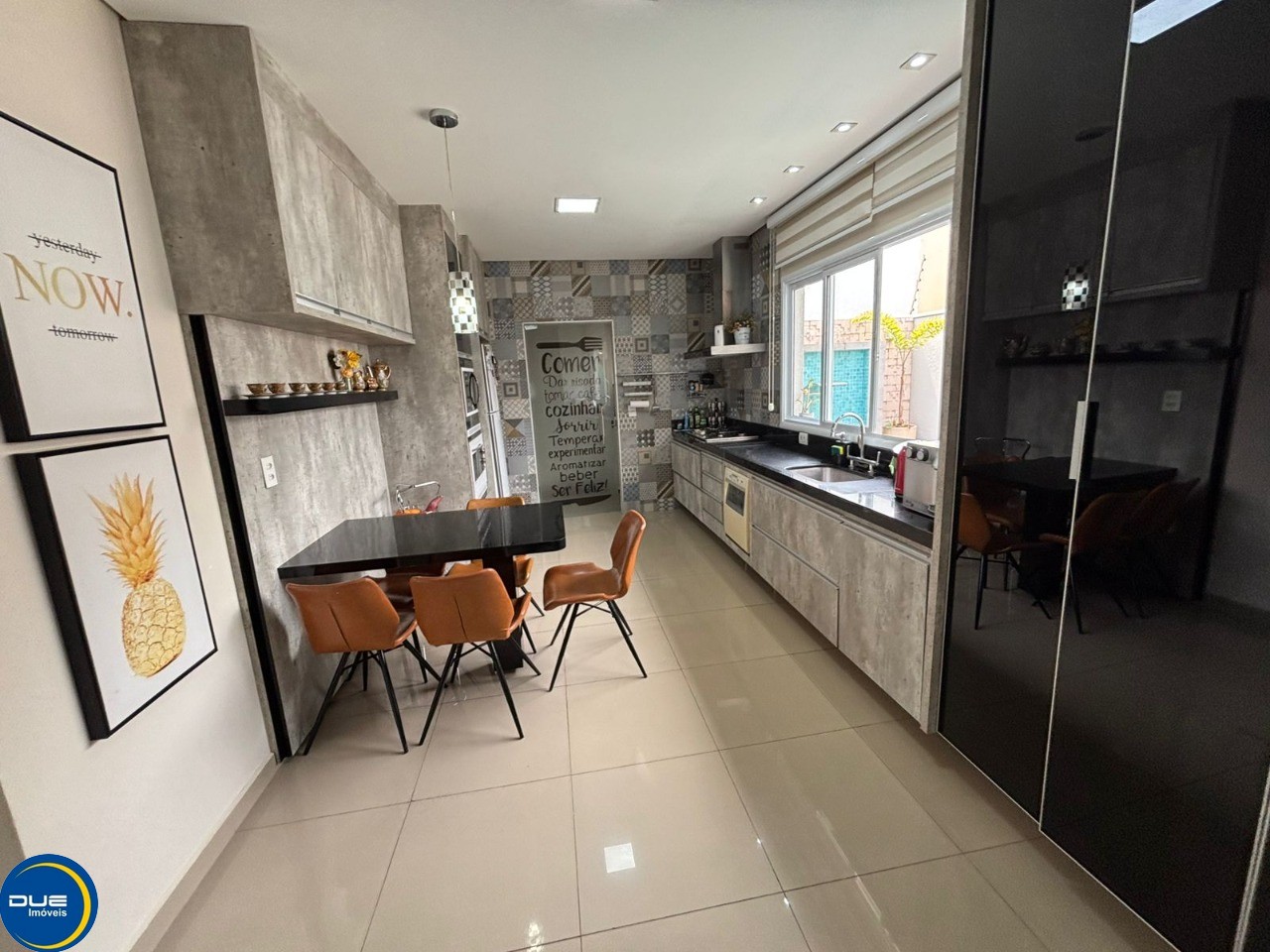 Casa à venda com 4 quartos, 360m² - Foto 9