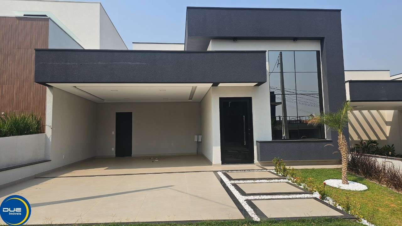 Casa à venda com 3 quartos, 250m² - Foto 1