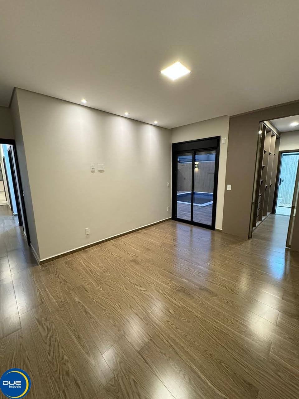 Casa à venda com 3 quartos, 190m² - Foto 11