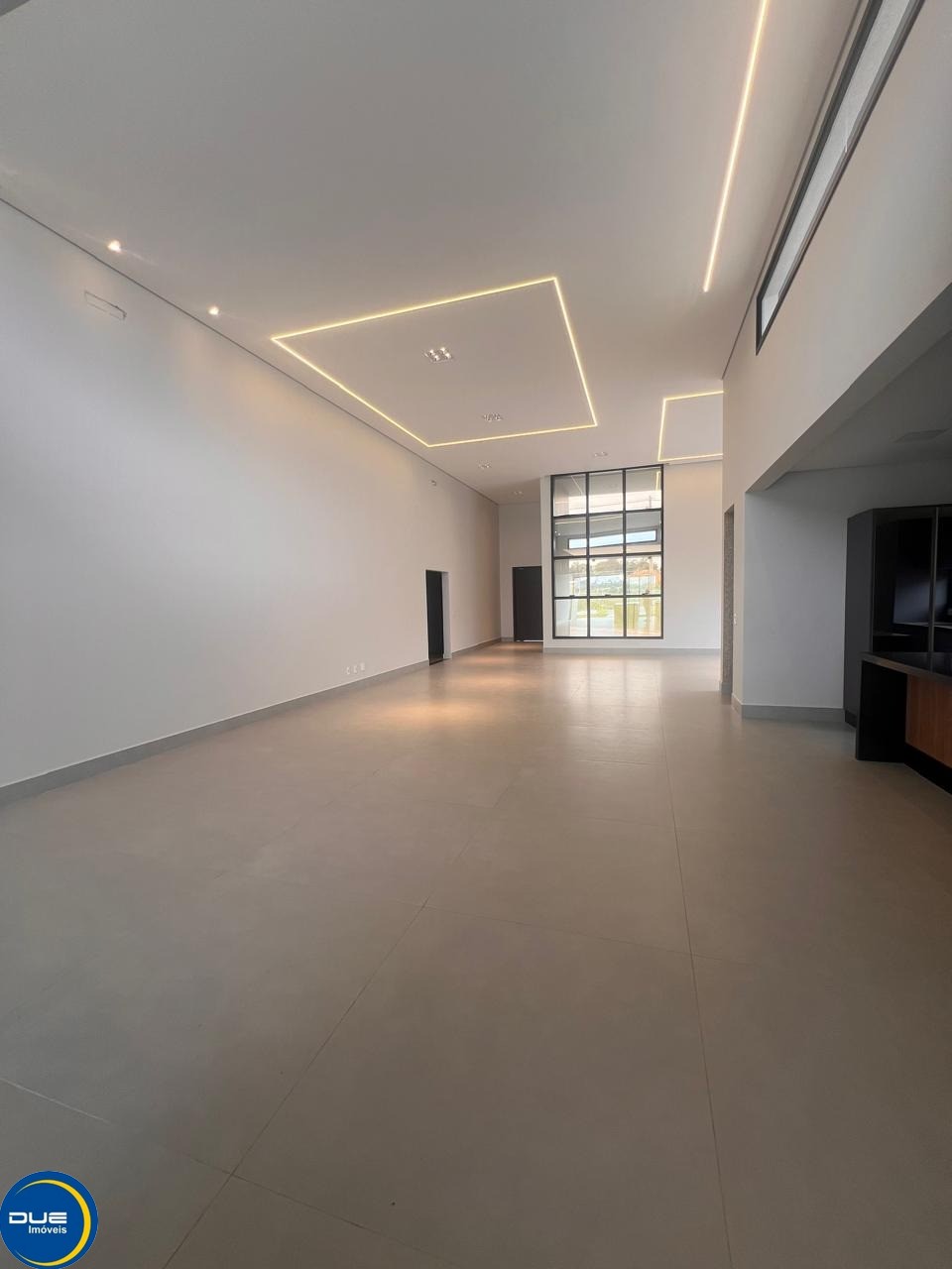 Casa à venda com 4 quartos, 1000m² - Foto 10