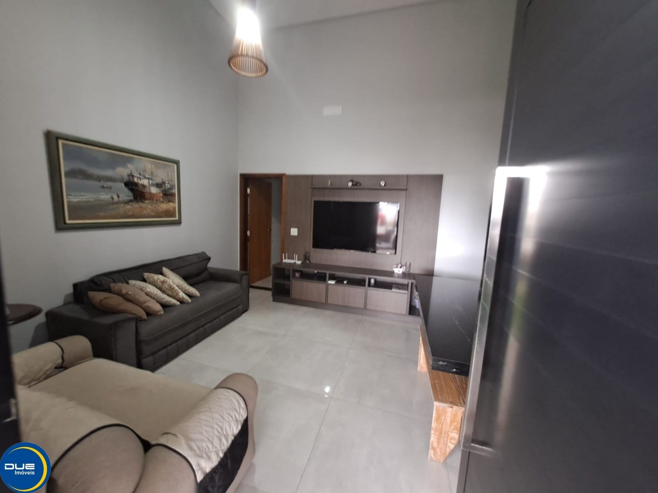 Casa à venda e aluguel com 3 quartos, 150m² - Foto 4