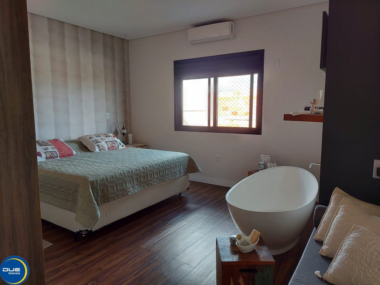 Casa à venda com 3 quartos, 250m² - Foto 8