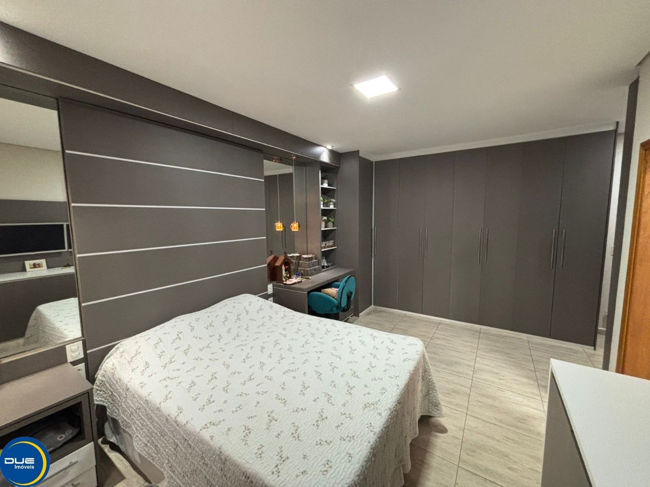 Casa à venda com 4 quartos, 360m² - Foto 14