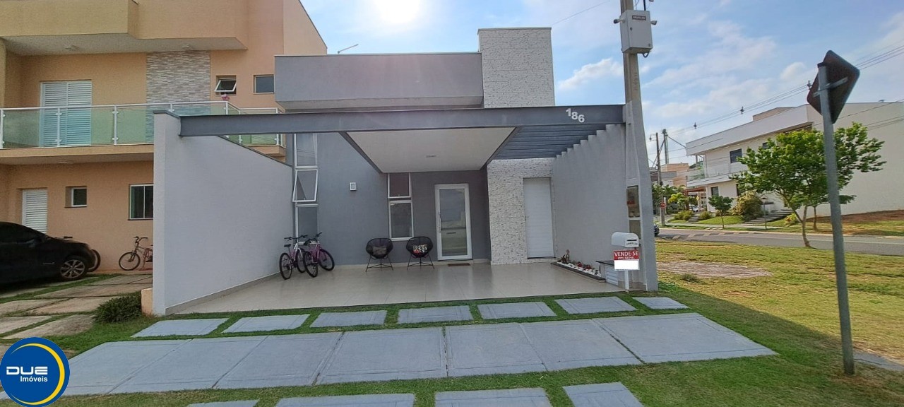 Casa à venda com 3 quartos, 150m² - Foto 1