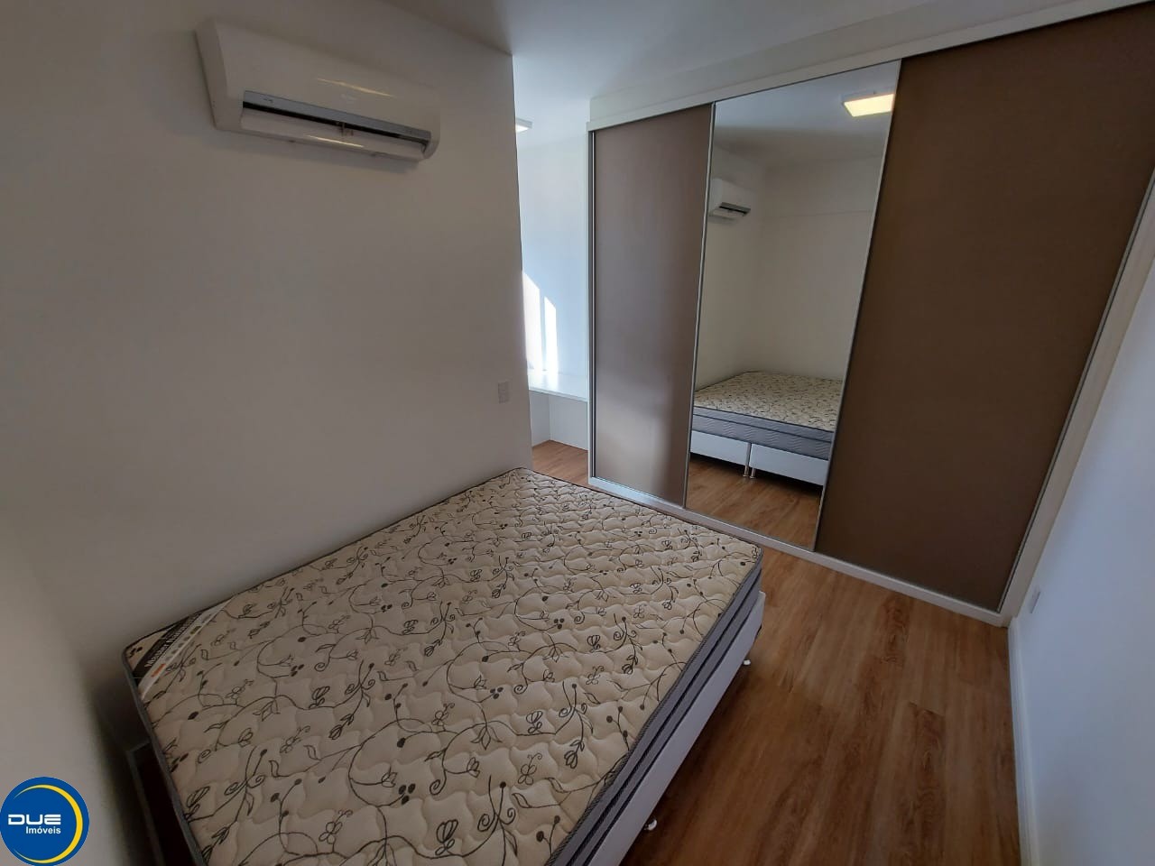 Apartamento para alugar com 1 quarto, 55m² - Foto 7