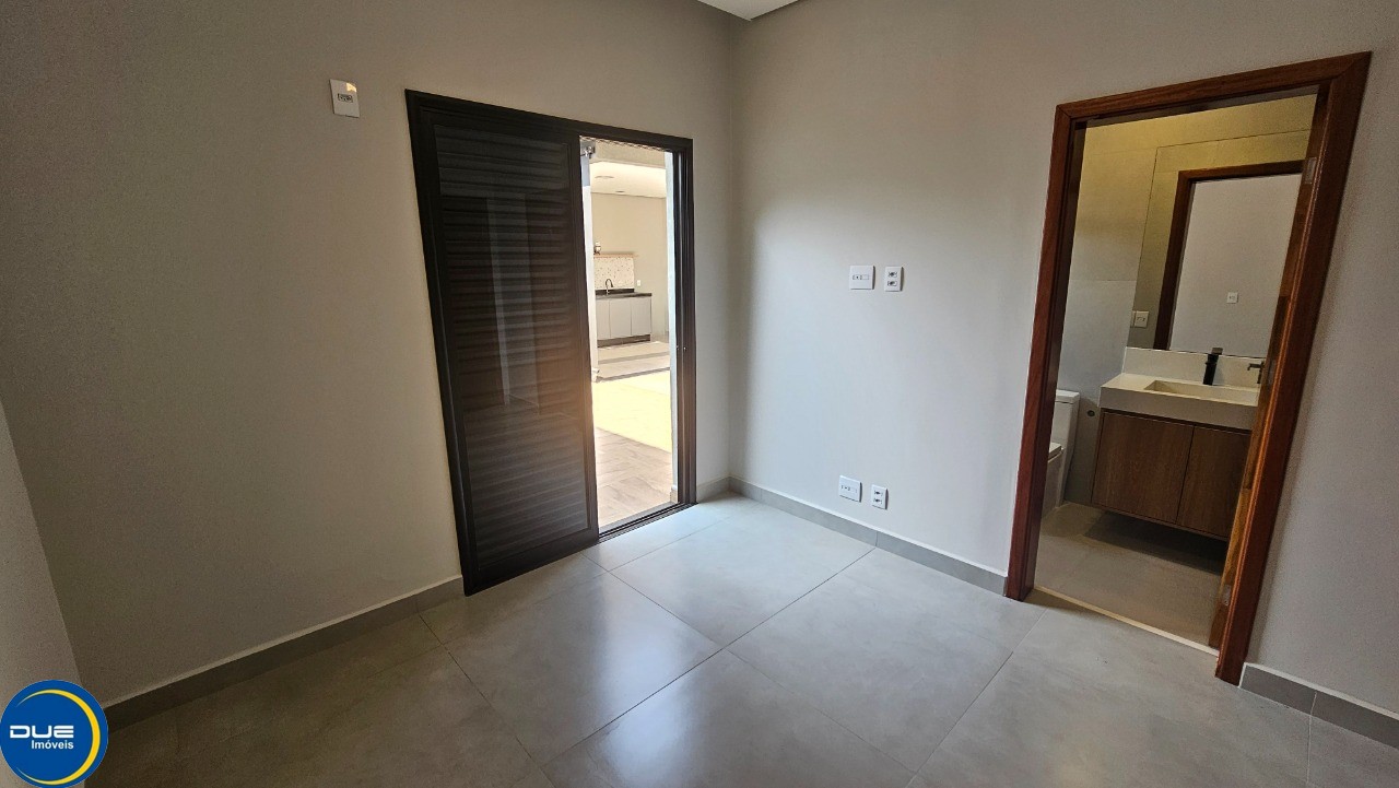 Casa à venda com 3 quartos, 300m² - Foto 27