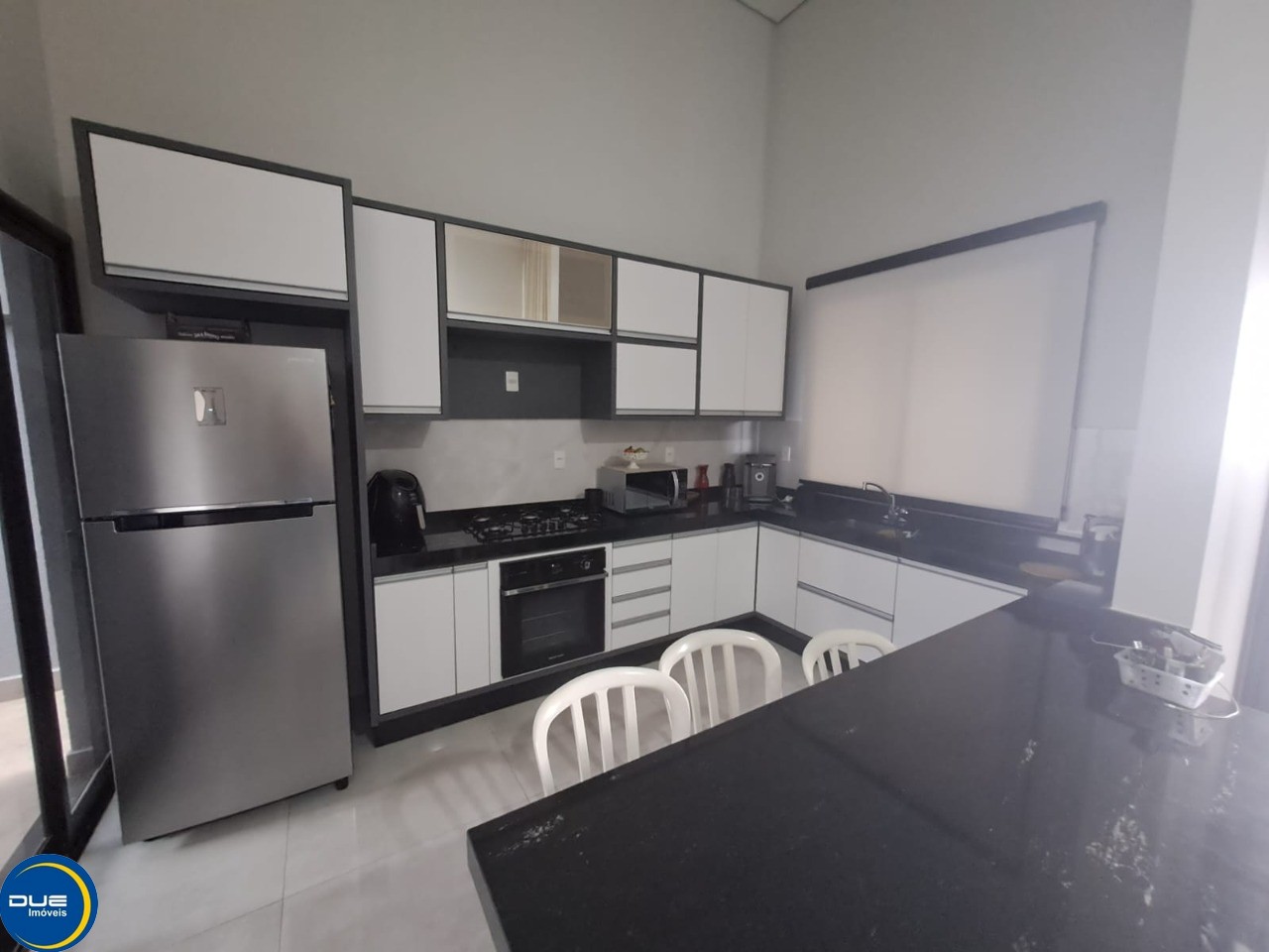 Casa à venda e aluguel com 3 quartos, 150m² - Foto 5