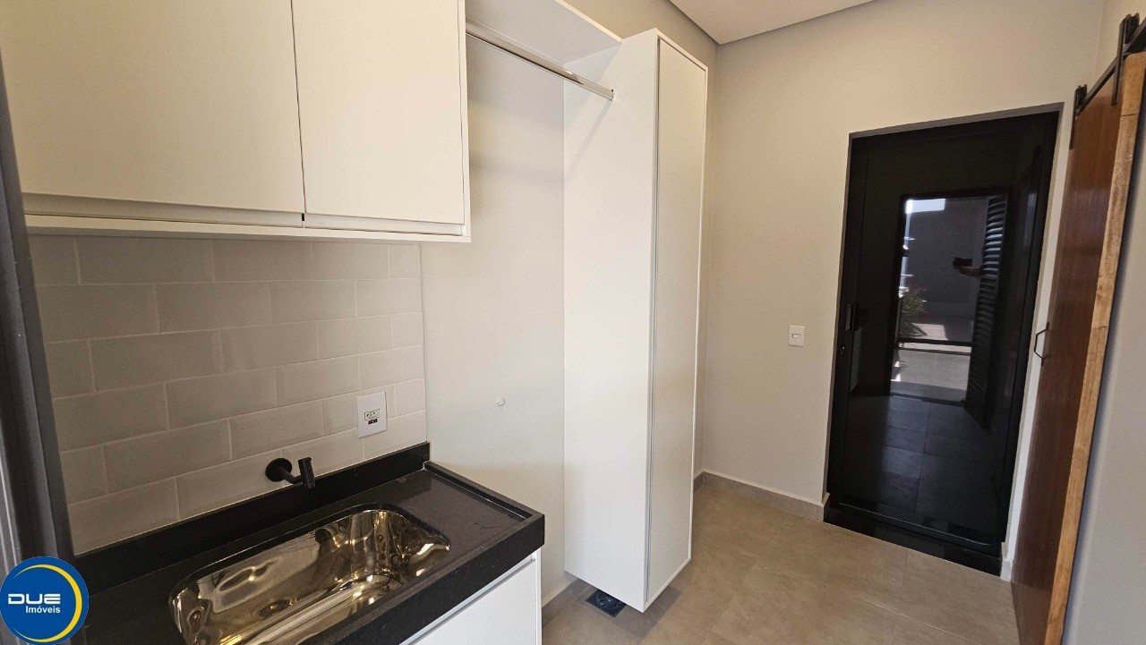 Casa à venda com 3 quartos, 300m² - Foto 20