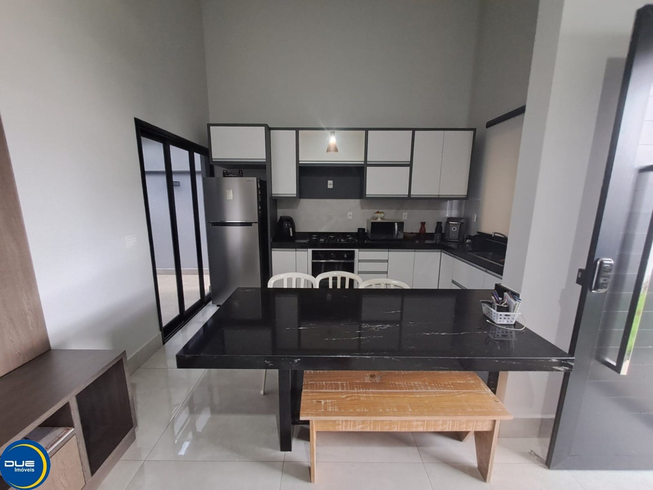 Casa à venda e aluguel com 3 quartos, 150m² - Foto 7