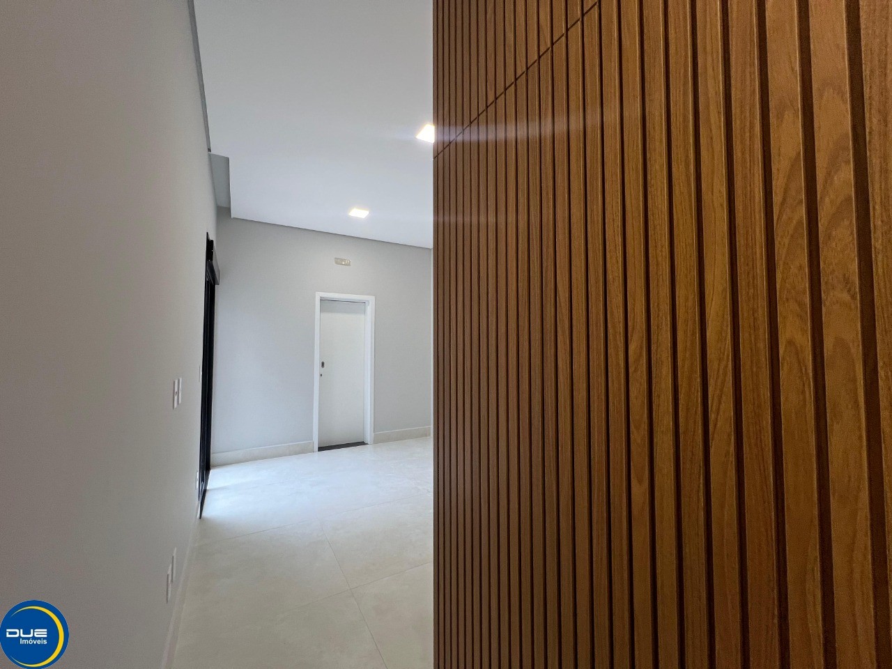 Casa à venda com 3 quartos, 200m² - Foto 7