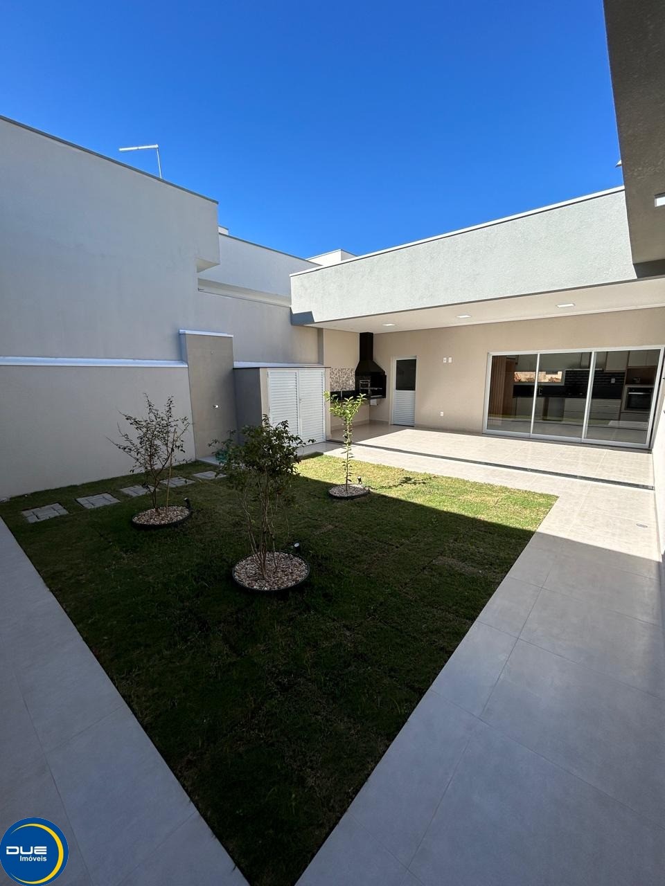 Casa à venda com 3 quartos, 300m² - Foto 6