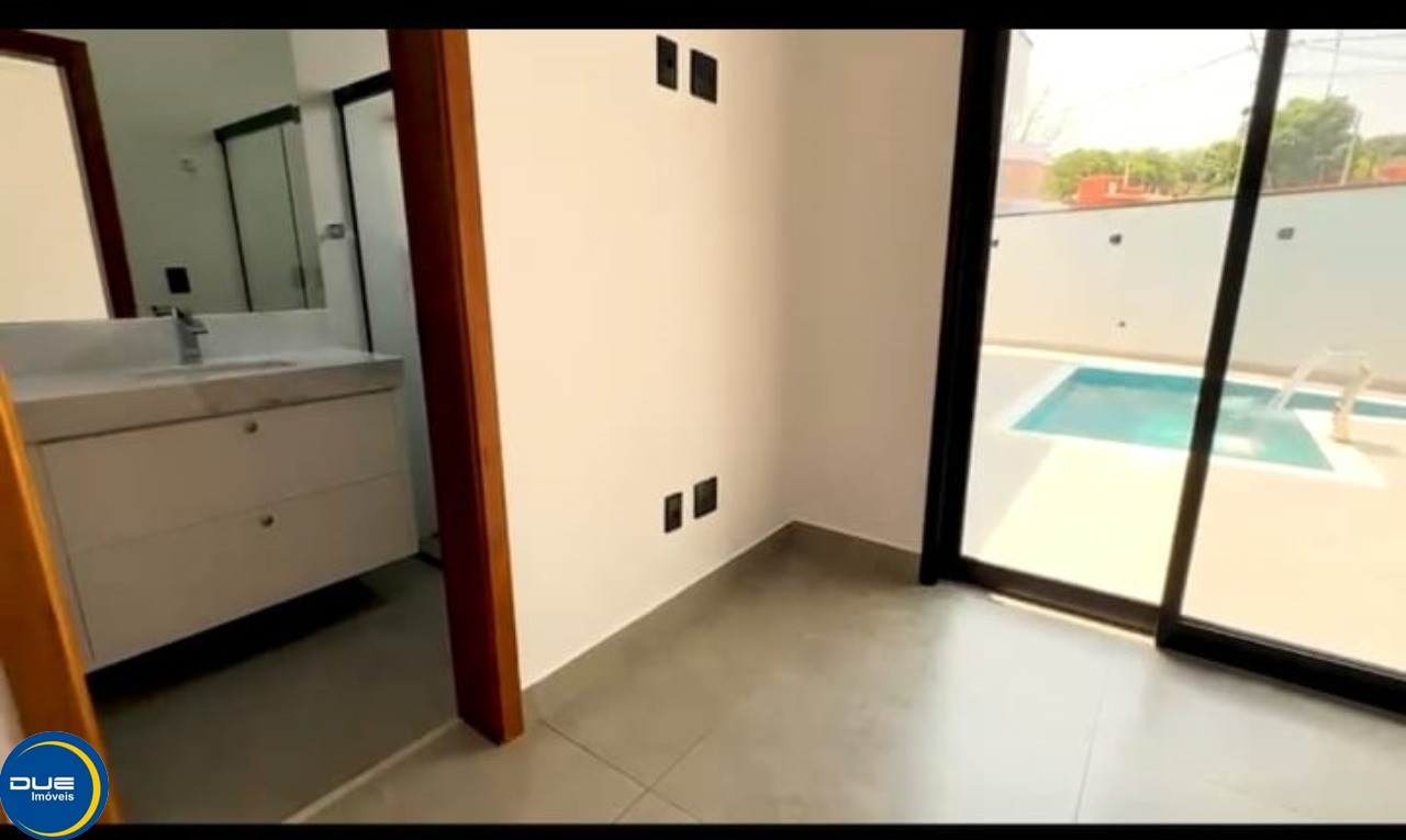 Casa à venda com 3 quartos, 331m² - Foto 13