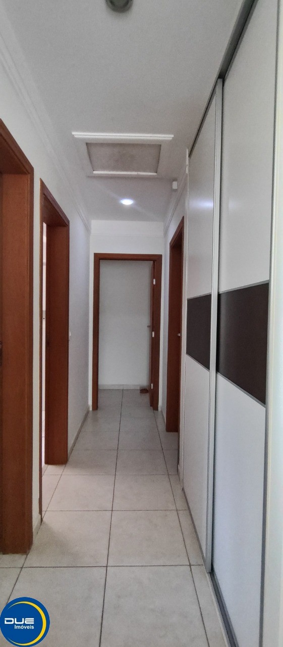 Casa à venda com 4 quartos, 351m² - Foto 37