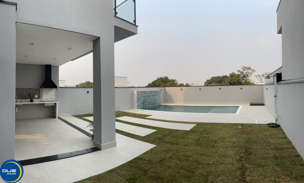 Casa à venda com 3 quartos, 306m² - Foto 6