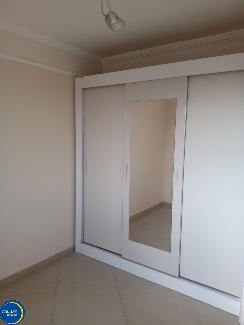 Apartamento à venda com 2 quartos, 50m² - Foto 2