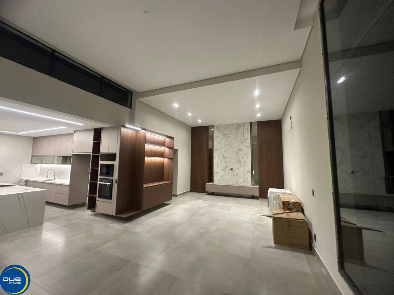 Casa à venda com 4 quartos, 1026m² - Foto 4