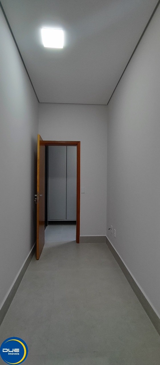 Casa à venda com 3 quartos, 300m² - Foto 10