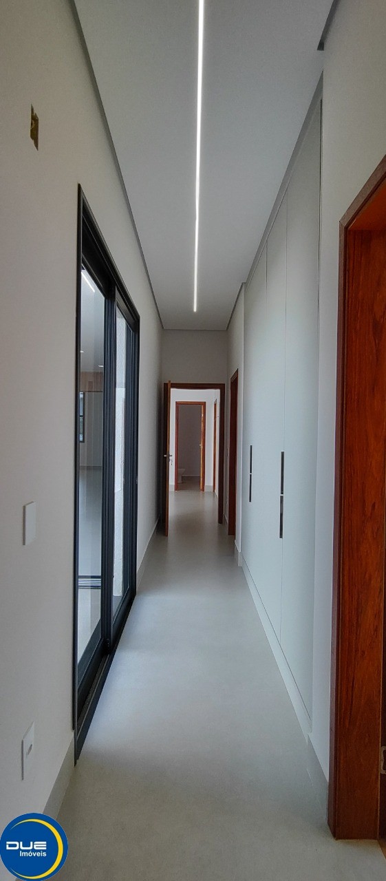 Casa à venda com 3 quartos, 300m² - Foto 32