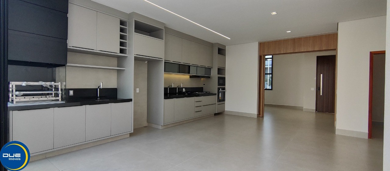 Casa à venda com 3 quartos, 300m² - Foto 13