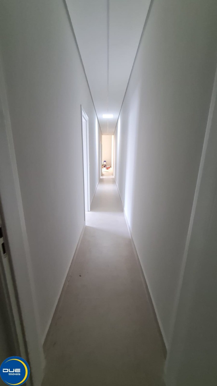 Casa à venda com 3 quartos, 200m² - Foto 16