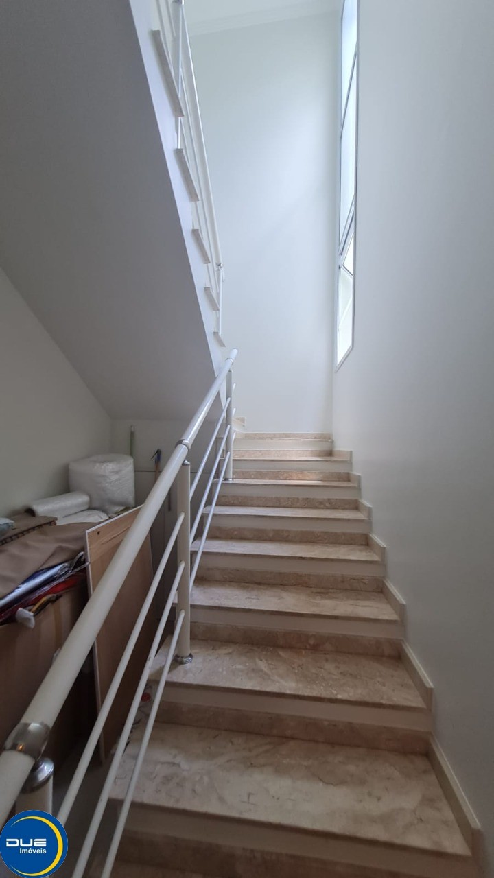 Casa à venda com 3 quartos, 175m² - Foto 14