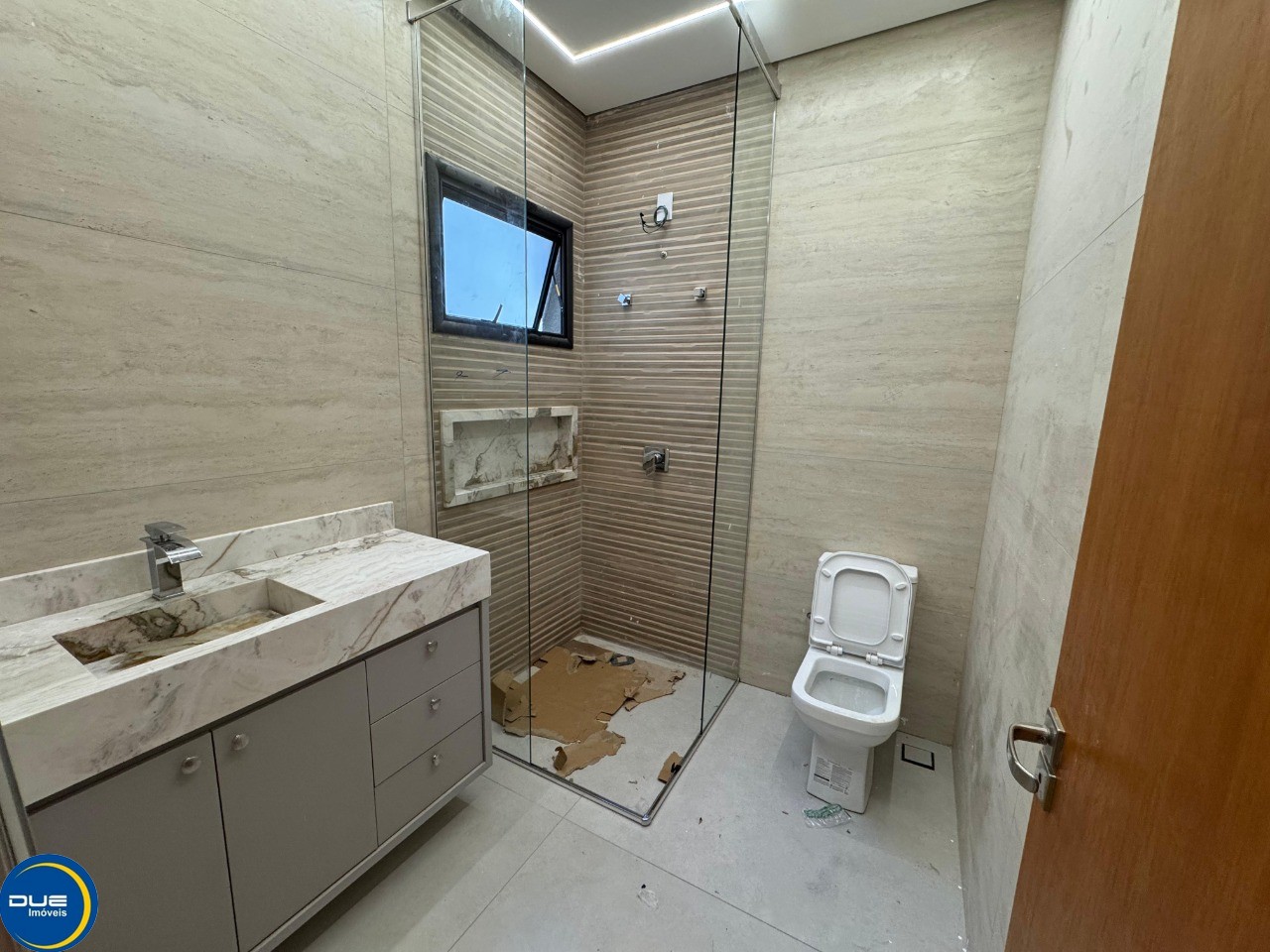 Casa à venda com 3 quartos, 300m² - Foto 16