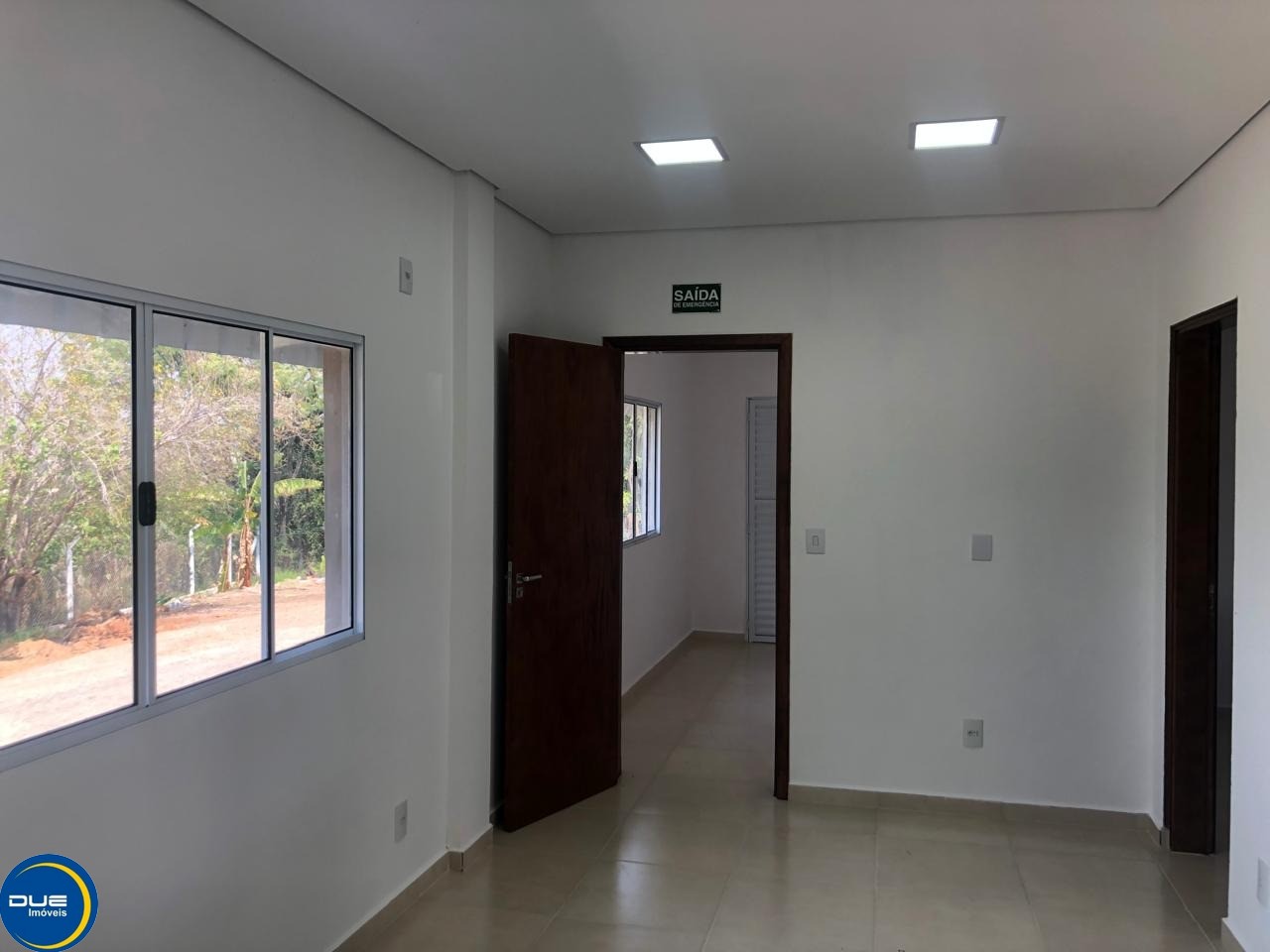 Depósito-Galpão-Armazém para alugar, 1800m² - Foto 10