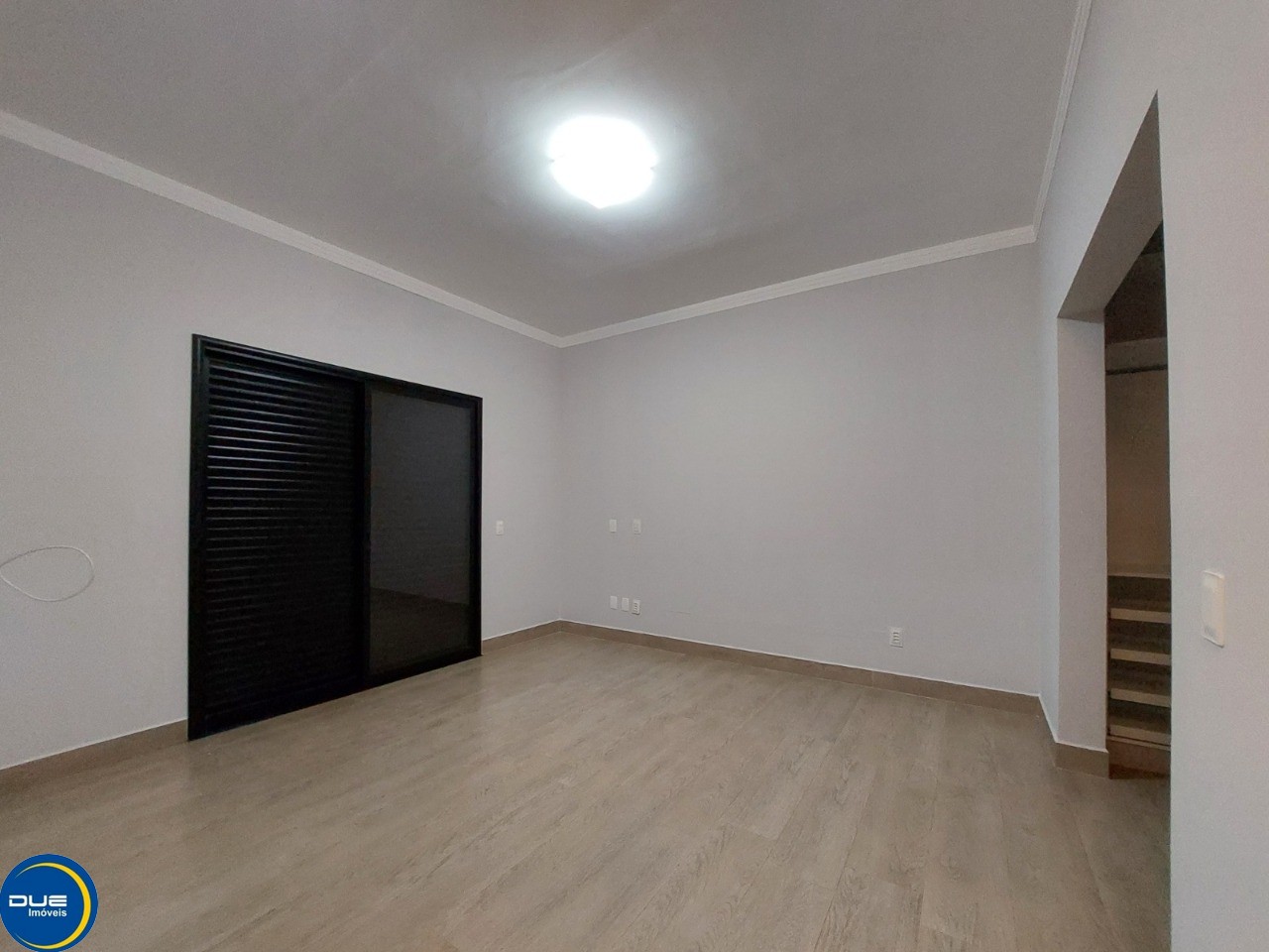 Casa à venda com 3 quartos, 361m² - Foto 15