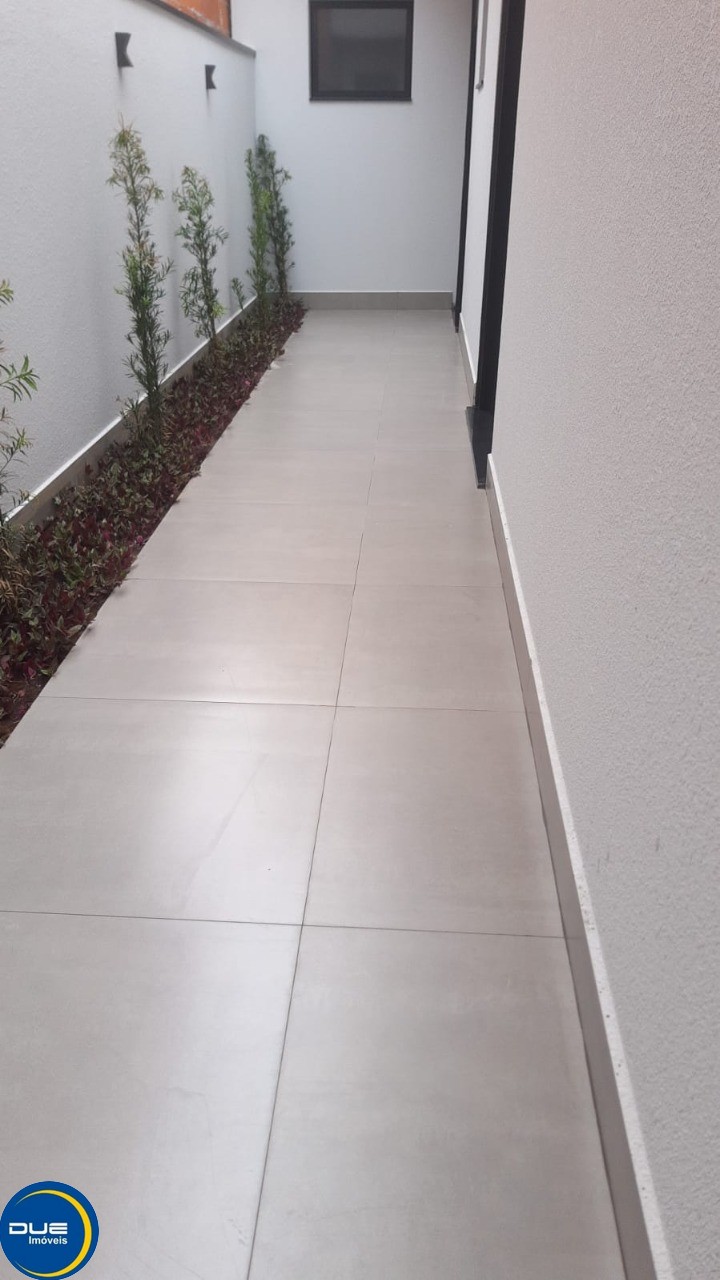 Casa à venda com 3 quartos, 300m² - Foto 7