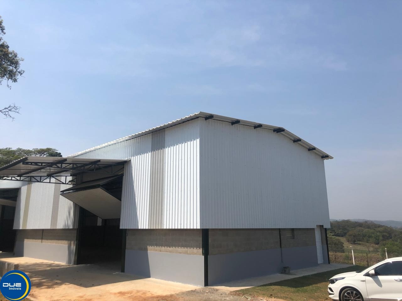 Depósito-Galpão-Armazém para alugar, 1800m² - Foto 1