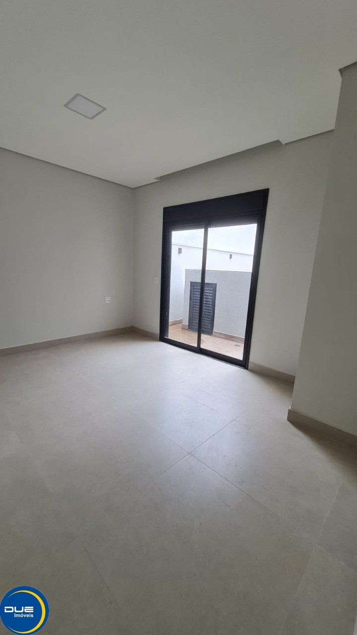 Casa à venda com 3 quartos, 200m² - Foto 15