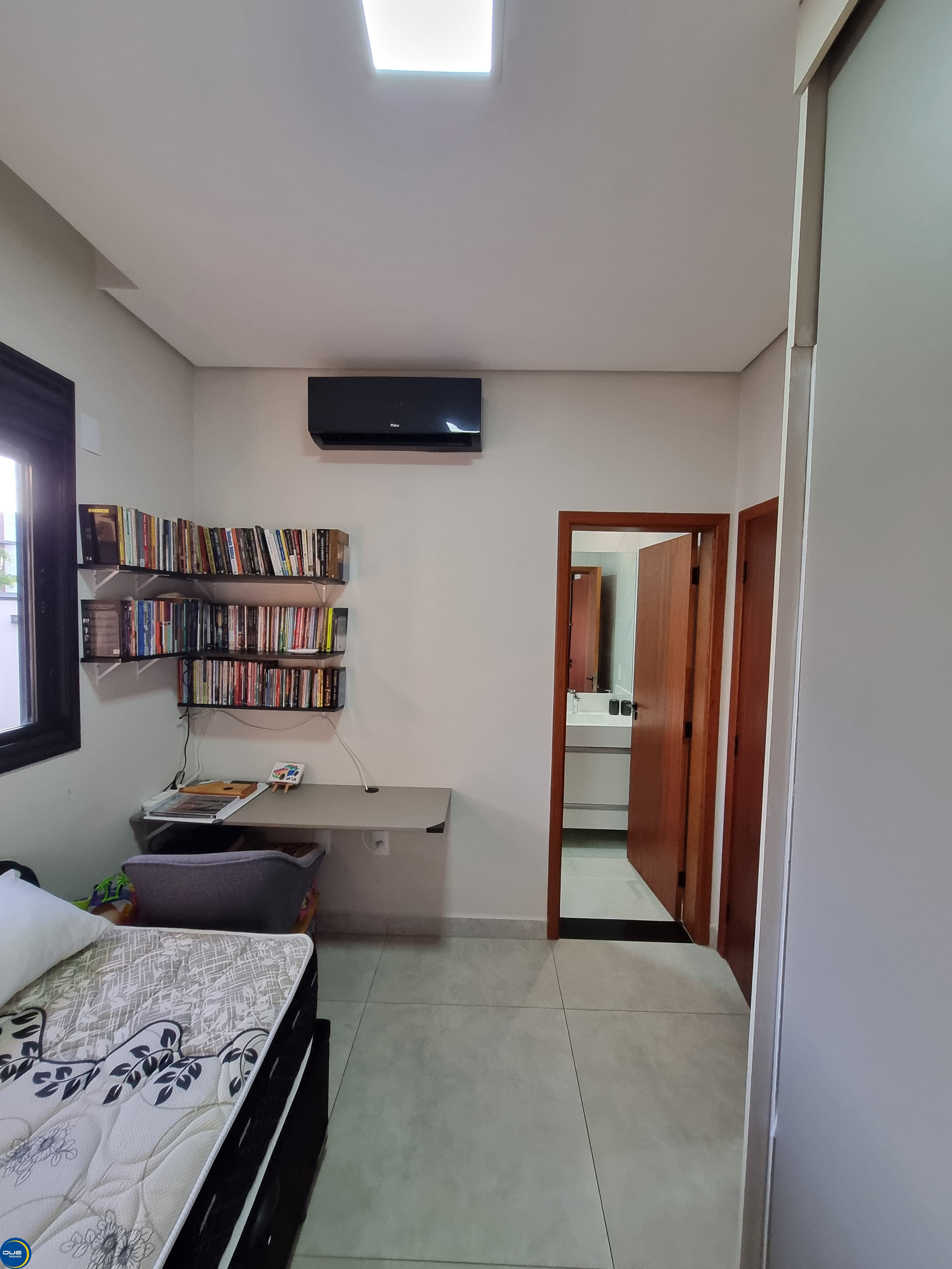 Casa à venda com 3 quartos, 235m² - Foto 14