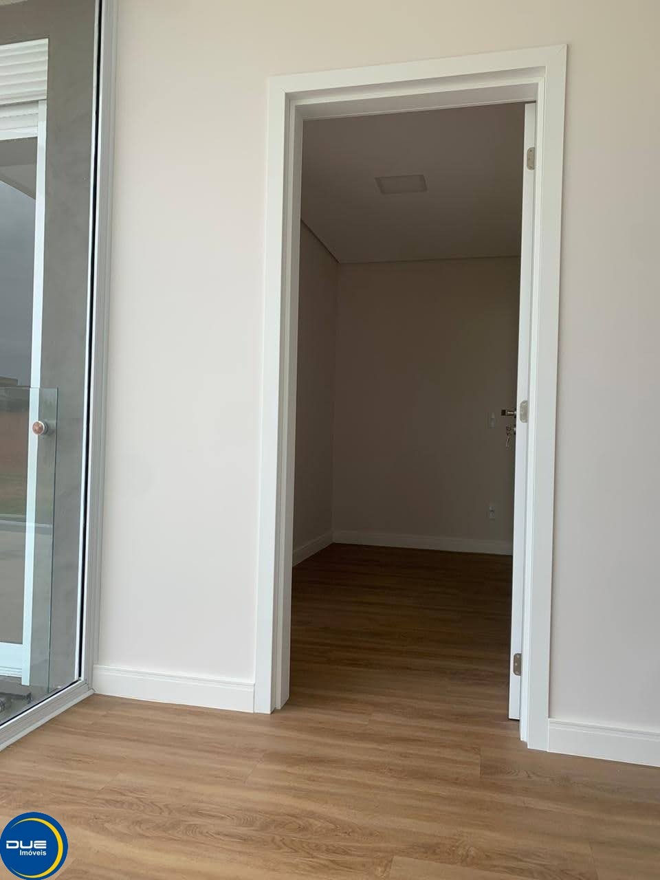 Casa à venda com 3 quartos, 300m² - Foto 32